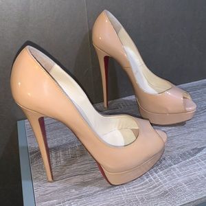 Christian Louboutin nude Lady Peeps